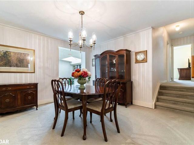 17 Griselda Crescent