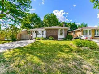 26 Flowertown Avenue