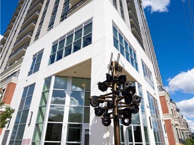 1304 - 144 Park Street