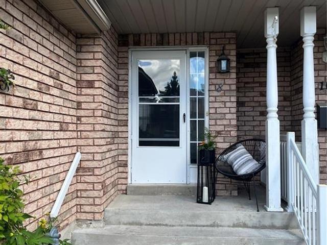 8 Wildwood Trail