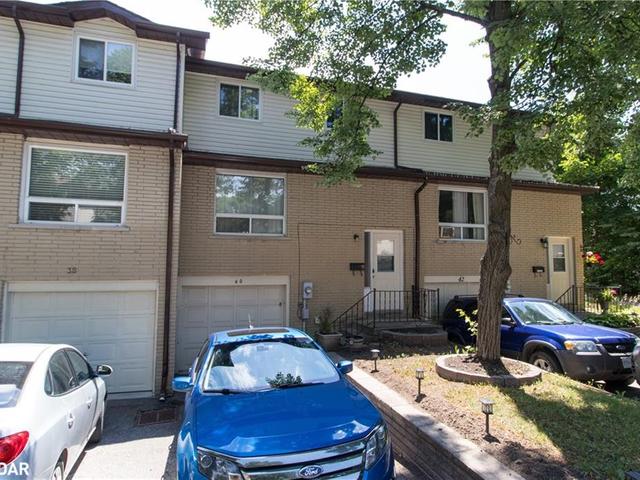 40 - 1095 Mississaga Street