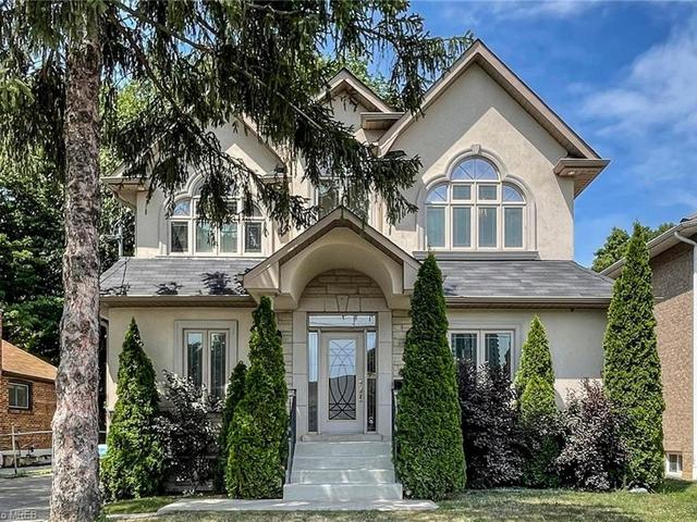 38 Noranda Drive