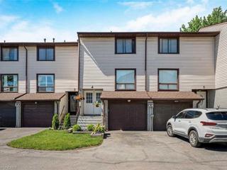 4 - 64 Bronte Street S