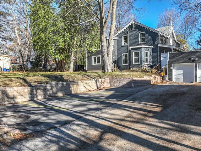 2A - 145 Owen Street
