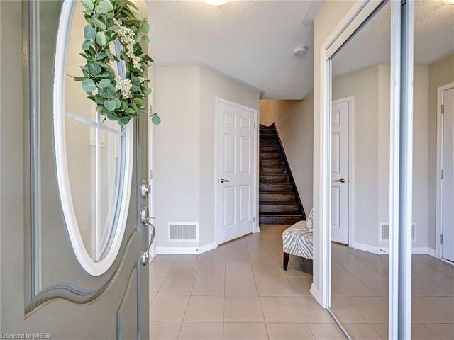64 Suitor Court