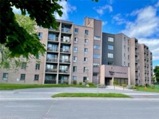 415 - 17 Eldon Hall Place