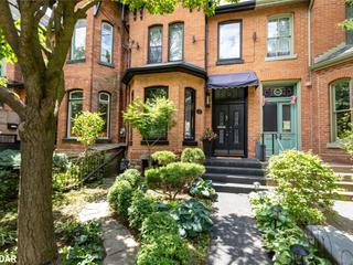 102 Seaton Street