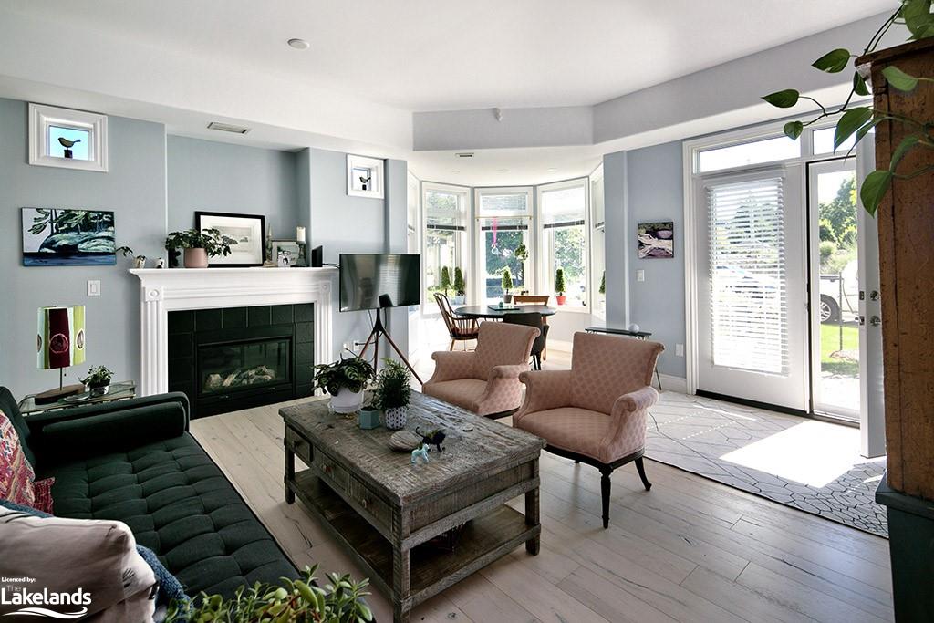 101 10 Bay Street E, Thornbury Unavailable, 40322572 Condos.ca