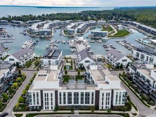 B304 - 271 Sea Ray Avenue