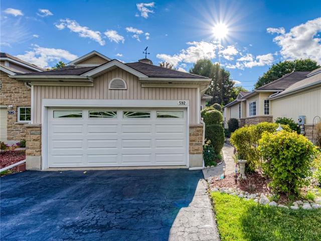 592 Spinnaker Crescent