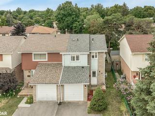 18 Christie Crescent