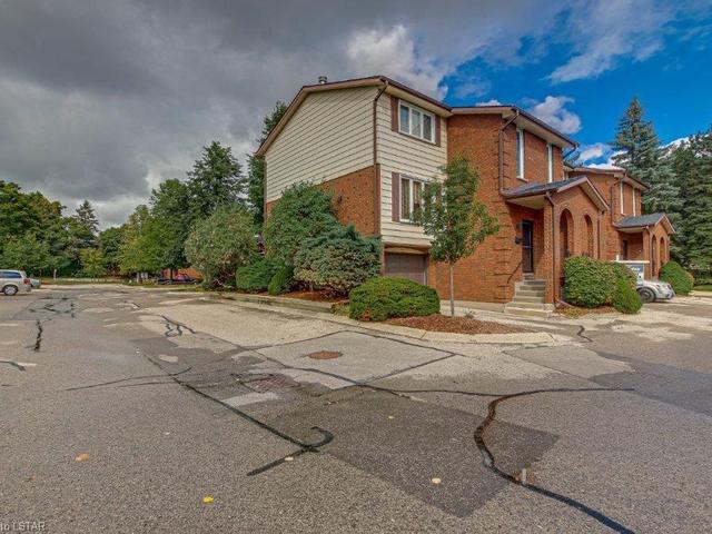 17 - 295 Wilkins Street