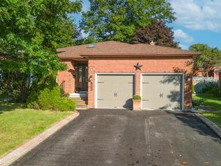 4 Richler Crescent