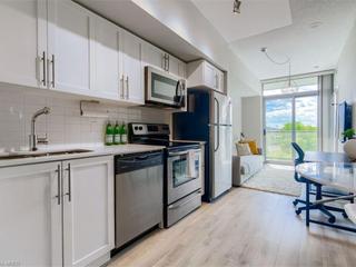 408 - 105 The Queensway Avenue