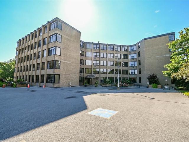 202 - 200 Hwy 20 W Highway W