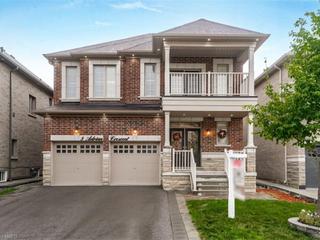 5 Adrian Crescent