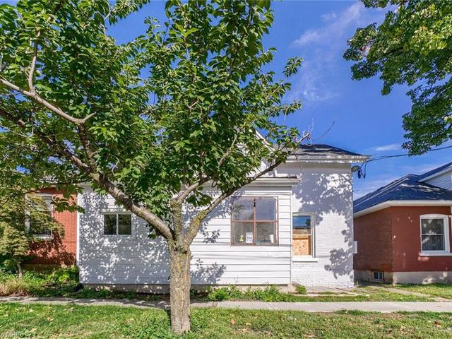 2 - 153 Albion Street