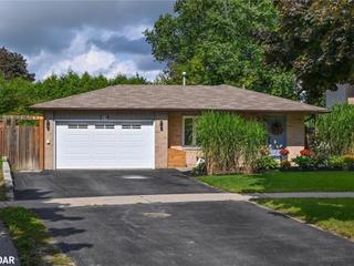 59 Bronte Crescent