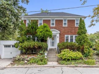60 Armadale Avenue