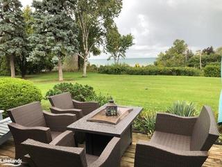 7 - 139 Lakeshore Road E