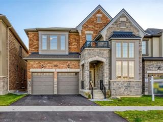 937 Hickory Crescent