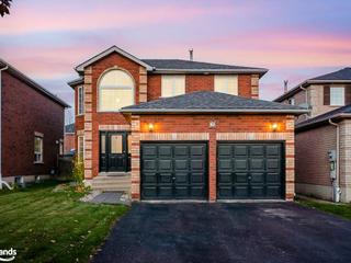 7 Crompton Drive