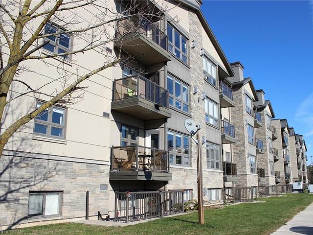 402 - 9 Jacksway Crescent