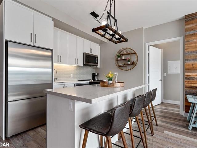 D413 - 333 Sea Ray Avenue