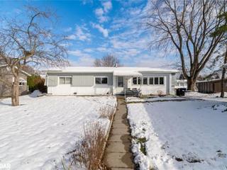 16 Recreation Drive