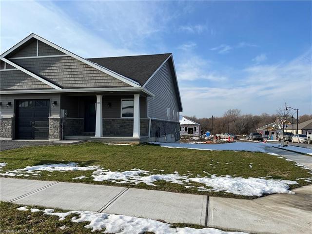 135 Farrington Crescent