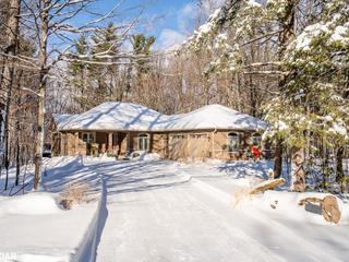11 Pine Lane