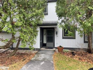 430 Oxbow Crescent