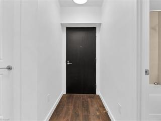 1211 - 181 King Street S