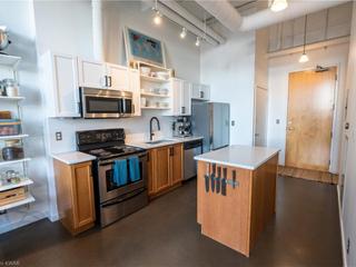 306 - 410 King Street W