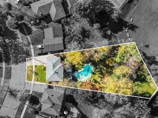11 Pennington Crescent