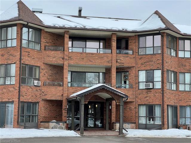 211 - 921 Armour Road