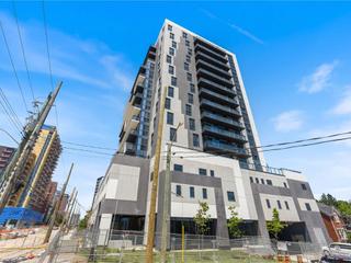 903 - 128 King Street N
