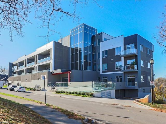 505 - 77 Yates Street