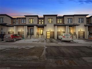 27 Turnberry Lane