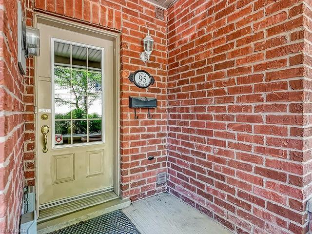 9 - 95 Kerr Street