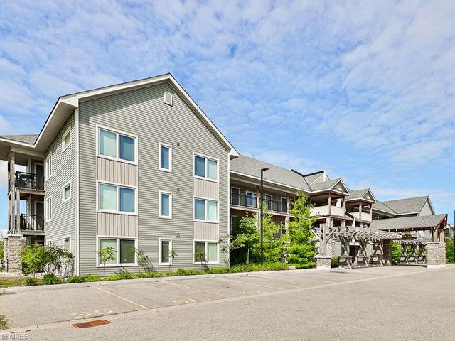302 - 4 Anchorage Crescent