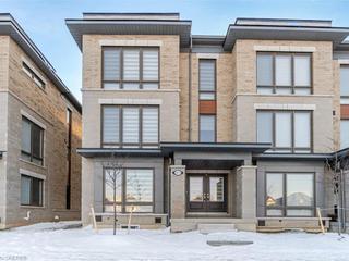 5 - 2527 Littlefield Crescent