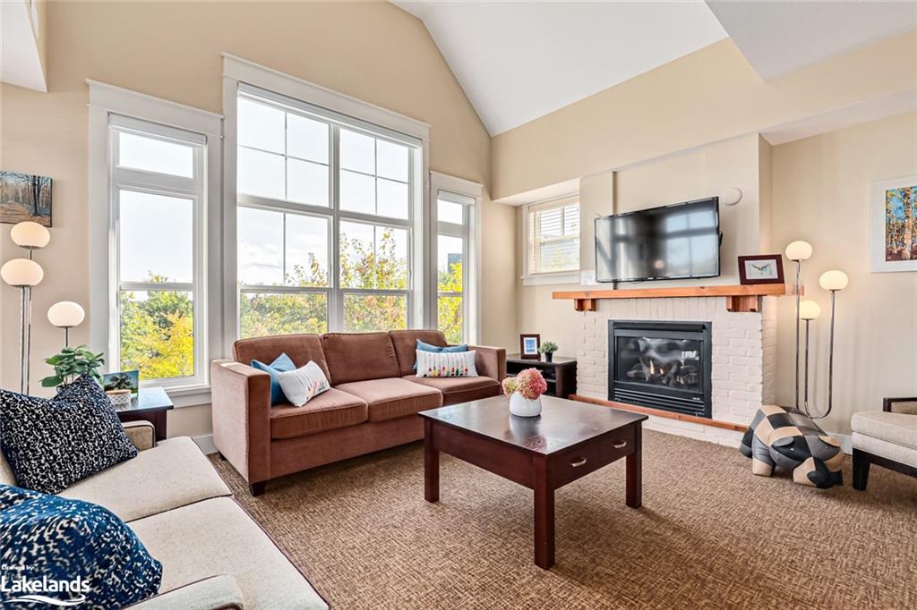 221 125 Fairway Court, The Blue Mountains For Sale 1,195,000