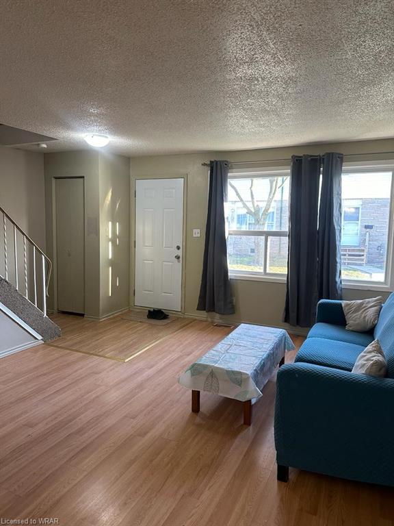 16 164 Jansen Avenue, Kitchener Leased, 40513713 Condos.ca