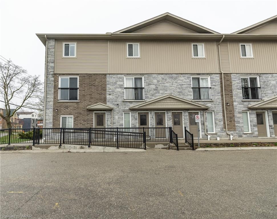 2 122 Courtland Avenue E, For Sale 649,000 Condos.ca