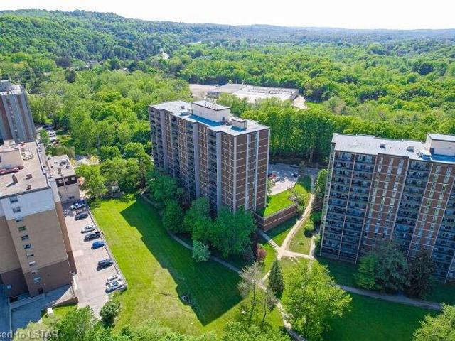 605 - 1964 Main Street W