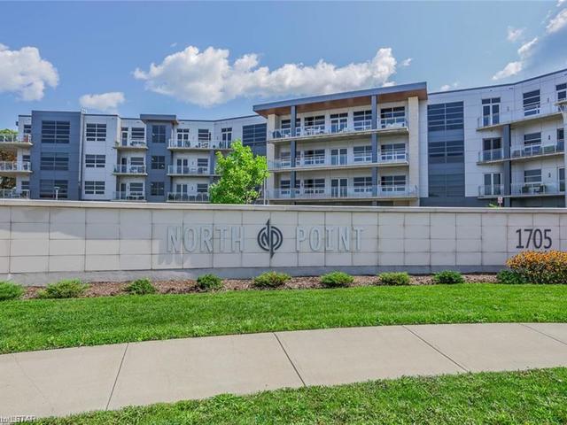 400 - 1705 Fiddlehead Place