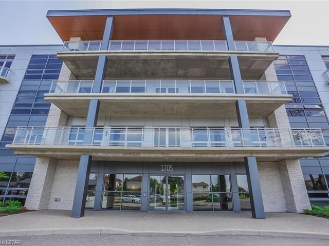 400 - 1705 Fiddlehead Place