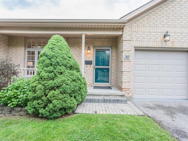 Unit 30 - 9 Cadeau Terrace