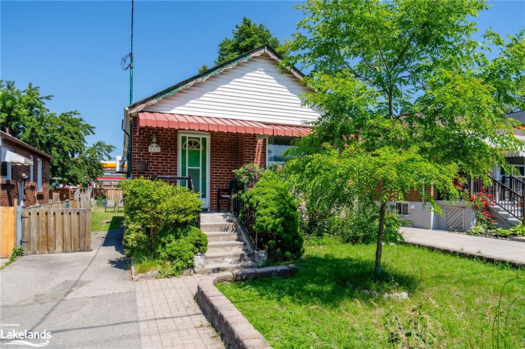 113 Lankin Boulevard, East York For Sale 899,900 Property.ca